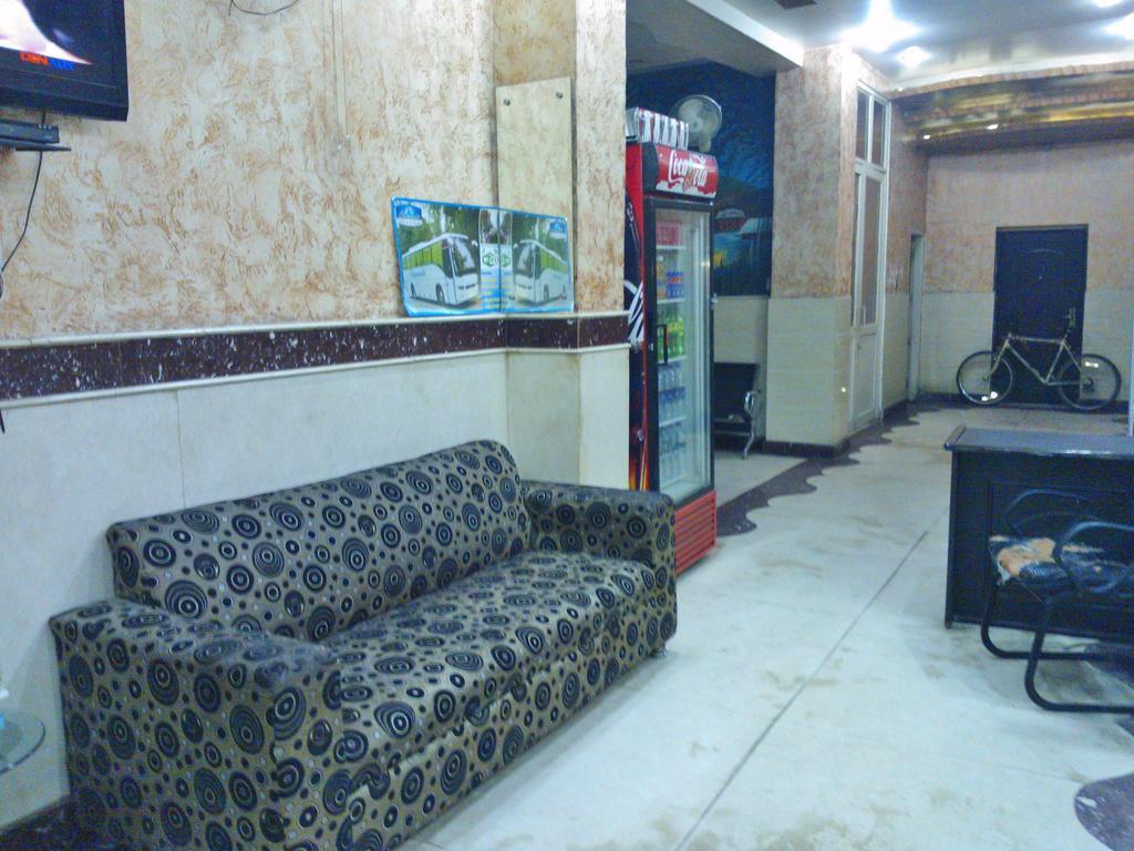 Hotel Hridey Inn Nueva Delhi Exterior foto