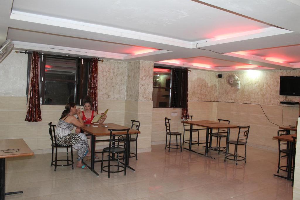 Hotel Hridey Inn Nueva Delhi Exterior foto